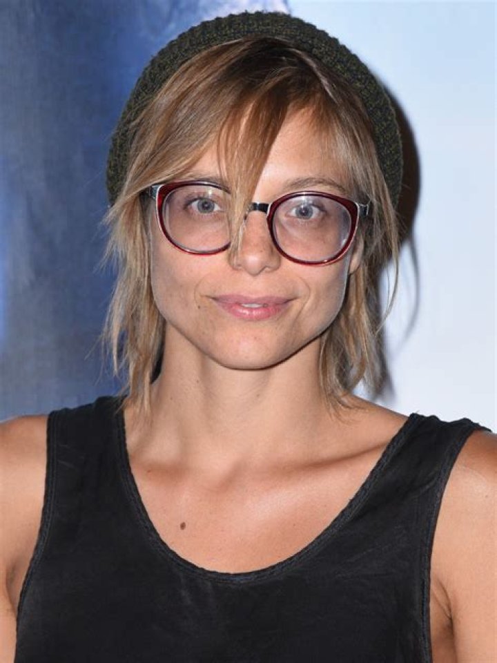 Lizzie Brochere